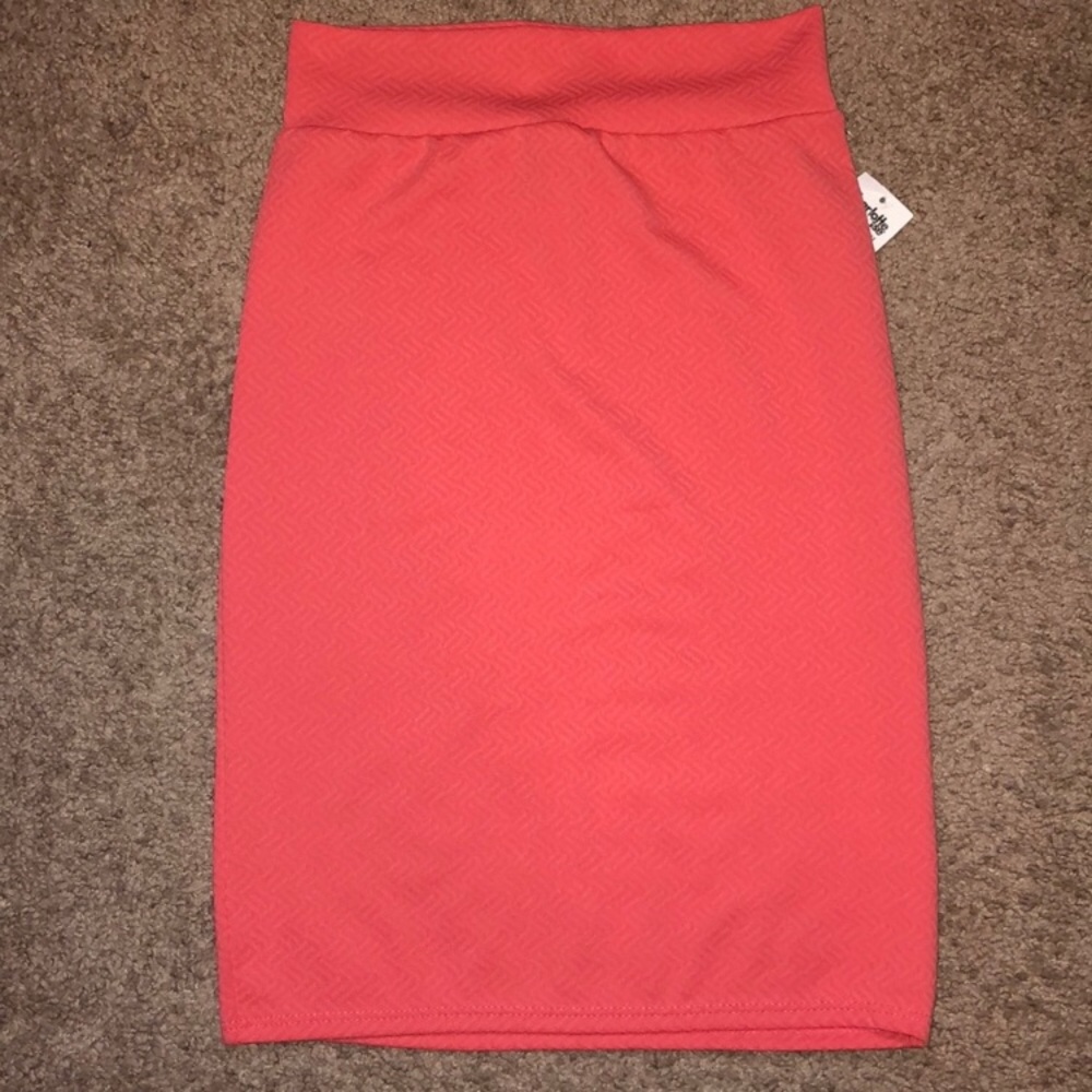 Charlotte Russe salmon colored pencil skirt